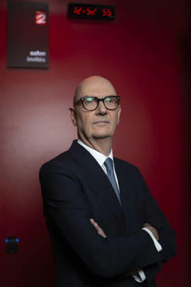 French Economy Minister Roland Lescure Franc Jeu - Paris French Economy Minister Roland Lescure during an interview at Franc Jeu on France 2 channel in Paris, France on October 11, 2026.Photo by Eliot Blondet ABACAPRESS.COM Paris France France  Copyright: xBlondetxEliot ABACAx