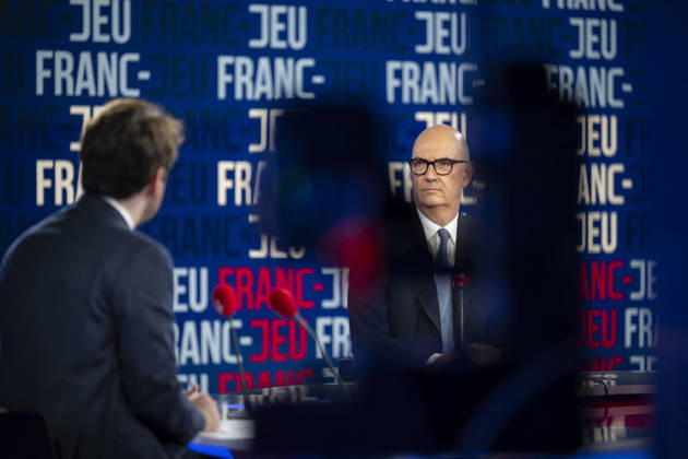 French Economy Minister Roland Lescure Franc Jeu - Paris French Economy Minister Roland Lescure during an interview at Franc Jeu on France 2 channel in Paris, France on October 11, 2026.Photo by Eliot Blondet ABACAPRESS.COM Paris France France  Copyright: xBlondetxEliot ABACAx