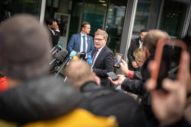 Johann Wadephul, Außenminister, gibt vor dem Konrad-Adenauer-Haus zu den aktuellen Entwicklungen in der Ukraine ein Statement ab;Präsidiumsklausurtagung der CDU Deutschlands in Berlin, Oktober 2026, Berlin Berlin Deutschland Konrad-Adenauer-Haus