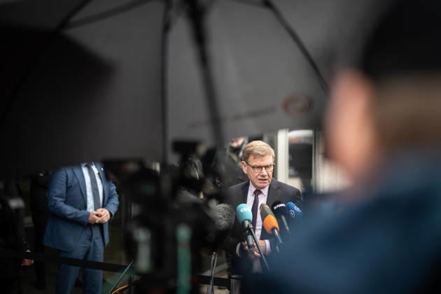 Johann Wadephul, Außenminister, gibt vor dem Konrad-Adenauer-Haus zu den aktuellen Entwicklungen in der Ukraine ein Statement ab;Präsidiumsklausurtagung der CDU Deutschlands in Berlin, Oktober 2026, Berlin Berlin Deutschland Konrad-Adenauer-Haus