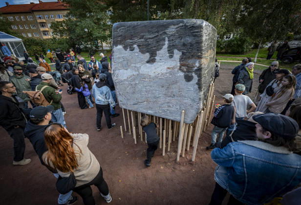 MALMÖ, October 11, 2026—168 bronze rods lift the nearly 30-metric-ton stone block. The monument Master Narratives was unveiled on Sunday in Jesusparken in Malmö. Malmö’s anti-racism monument, titled Master Narratives, was created by artistsSusanna Marcus Jablonski and Santiago Mostyn. MALMÖ, SWEDEN x50090x Copyright: xJohanxNilssonx xTTx INVIGNING MASTER NARRATIVES - MALMÖS ANTIRASISTISKA MONUMENT EU5uu1g0K4Q