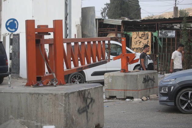 Israeli Forces Close Deir Sharaf Checkpoint West of Nablus Israeli forces close iron gates and the Deir Sharaf checkpoint west of the West Bank city of Nablus on October 11, 2026, preventing Palestinians from entering or leaving the area, citing security considerations. The closure restricted Palestinian movement through one of the area’s main entrances. Photo by Mohammed Nasser apaimages Nablus West Bank Palestinian Territory 111026_Nablus_MN_00(4) Copyright: xapaimagesxMohammedxNasserx xapaimagesx