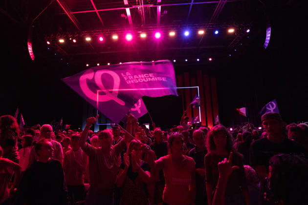Jean-Luc Melenchon s Presidential Campaign Rally - Cournon-d’Auvergne General view of the crowded arena as Jean-Luc Melenchon candidate of La France insoumise LFI for the 2027 French presidential election took the floor at the Zenith d Auvergne in Cournon-d Auvergne near Clermont-Ferrand in the Puy-de-Dome department in France on October 11, 2026. About 10000 people attended the rally focused on youth according to an estimate on site. Photo by Fanny Reynaud ABACAPRESS.COM Clermont-Ferrand Auvergne, auvergne rhône alpes France Copyright: xReynaudxFanny ABACAx