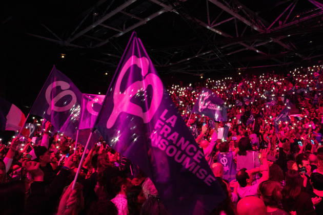 Jean-Luc Melenchon s Presidential Campaign Rally - Cournon-d’Auvergne General view of the crowded arena as Jean-Luc Melenchon candidate of La France insoumise LFI for the 2027 French presidential election took the floor at the Zenith d Auvergne in Cournon-d Auvergne near Clermont-Ferrand in the Puy-de-Dome department in France on October 11, 2026. About 10000 people attended the rally focused on youth according to an estimate on site. Photo by Fanny Reynaud ABACAPRESS.COM Clermont-Ferrand Auvergne, auvergne rhône alpes France Copyright: xReynaudxFanny ABACAx