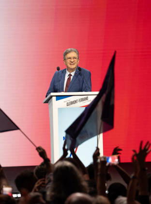 Jean-Luc Melenchon s Presidential Campaign Rally - Cournon-d’Auvergne La France Insoumise (LFI) candidate in 2027 presidential election in France Jean-Luc Melenchon speaks during a campaign rally in Cournon-d Auvergne in the Puy-de-Dome department on October 11, 2026. Photo by Fanny Reynaud ABACAPRESS.COM Clermont-Ferrand Auvergne, auvergne rhône alpes France Copyright: xReynaudxFanny ABACAx