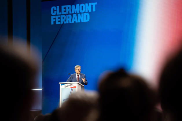 Jean-Luc Melenchon s Presidential Campaign Rally - Cournon-d’Auvergne La France Insoumise (LFI) candidate in 2027 presidential election in France Jean-Luc Melenchon speaks during a campaign rally in Cournon-d Auvergne in the Puy-de-Dome department on October 11, 2026. Photo by Fanny Reynaud ABACAPRESS.COM Clermont-Ferrand Auvergne, auvergne rhône alpes France Copyright: xReynaudxFanny ABACAx