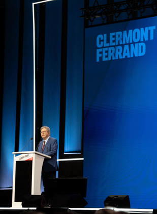 Jean-Luc Melenchon s Presidential Campaign Rally - Cournon-d’Auvergne La France Insoumise (LFI) candidate in 2027 presidential election in France Jean-Luc Melenchon speaks during a campaign rally in Cournon-d Auvergne in the Puy-de-Dome department on October 11, 2026. Photo by Fanny Reynaud ABACAPRESS.COM Clermont-Ferrand Auvergne, auvergne rhône alpes France Copyright: xReynaudxFanny ABACAx