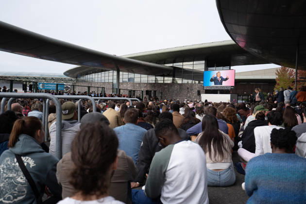 Jean-Luc Melenchon s Presidential Campaign Rally - Cournon-d’Auvergne View of supporters outside the Zenith d Auvergne during a rally of Jean-Luc Melenchon candidate of La France insoumise LFI for the 2027 French presidential election in Cournon-d Auvergne near Clermont-Ferrand in the Puy-de-Dome department in France on October 11, 2026. A giant screen had been set up outside for supporters who could not get in as about 10000 people attended the rally according to an estimate on site. Photo by Fanny Reynaud ABACAPRESS.COM Clermont-Ferrand Auvergne, auvergne rhône alpes France  Copyright: xReynaudxFanny ABACAx