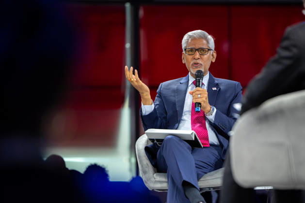 World Health Summit 2026 Weltgesundheitsgipfel. Deutschland, Berlin am 11. Oktober 2026: Jagan Chapagain, Generalsekretär und Chief Executive Officer (CEO) der Internationalen Föderation der Rotkreuz- und Rothalbmondgesellschaften (IFRC) bei der Paneldisskussion zum Thema: Gesundheit in Krisenzeiten: Wie Gesundheitssysteme trotz Sanktionen und migrationsbedingtem Druck infolge von Konflikten geschützt werden können (Health in Times of Crisis: Safeguarding Health Systems Amid Sanctions and Conflict-Induced Migration Pressure).