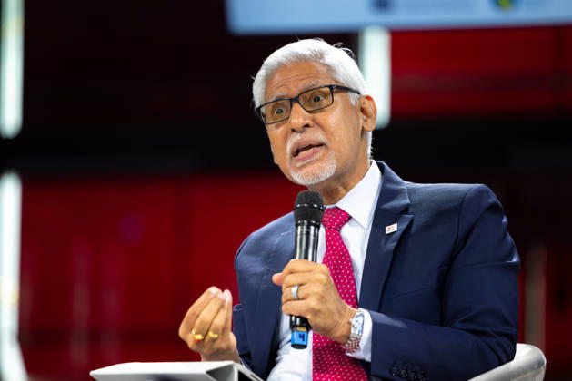 World Health Summit 2026 Weltgesundheitsgipfel. Deutschland, Berlin am 11. Oktober 2026: Jagan Chapagain, Generalsekretär und Chief Executive Officer (CEO) der Internationalen Föderation der Rotkreuz- und Rothalbmondgesellschaften (IFRC) bei der Paneldisskussion zum Thema: Gesundheit in Krisenzeiten: Wie Gesundheitssysteme trotz Sanktionen und migrationsbedingtem Druck infolge von Konflikten geschützt werden können (Health in Times of Crisis: Safeguarding Health Systems Amid Sanctions and Conflict-Induced Migration Pressure).