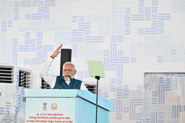 Indian Politics CHENNAI METRO PHASE-II INAUGURATION & JOINT RIDE CHENNAI, TAMIL NADU: Prime Minister Narendra Modi alongside Tamil Nadu Chief Minister C. Joseph Vijay waves to the gathering during the flagging-off ceremony of the Phase II network of the Chennai Metro Rail Project at the Porur Bypass Metro Rail Station on Sunday, October 11, 2026. PM Modi and CM Vijay subsequently undertook a joint metro ride from Porur Bypass Station to Poonamallee Bypass Station and back, marking the official opening of the ₹4,900-crore, 14.6-km Poonamallee Vadapalani elevated stretch. The high-profile event marked the first joint public appearance of the two leaders following Vijay s recent victory in the Tamil Nadu Assembly elections. Chennai INDIA Copyright: xSeshadrixSukumarx