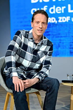 Frankfurter Buchmesse 2026. Podcaster Julian Schlichting am 11.10.2026 auf der Frankfurter Buchmesse. 20261011MWI156024