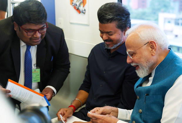 RECORD DATE NOT STATED PM Modi inaugurates Poonamallee-Vadapalani stretch of Chennai Metro Phase-2 Chennai, Oct 11 (ANI): Prime Minister Narendra Modi and Tamil Nadu Chief Minister C. Joseph Vijay travel in a metro during the inauguration of the Poonamallee-Vadapalani stretch of Chennai Metro Phase-2, in Chennai on Sunday. (@narendramodi X ANI Photo) Chennai Tamil Nadu India Copyright: xANIx ANI_20261011177