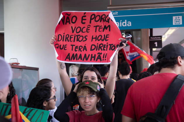 SaO PAULO, SP - 11.10.2026: ATO EM APOIO A LULA SP - Students, social movements and supporters of President Luiz Inacio Lula da Silva are holding an event throughout this Sunday (11) in anticipation of the second round of elections. With a gathering in front of MASP, the event continues to Praca Roosevelt, in the central area of Sao Paulo, SP. x3028831x RodileixMorais