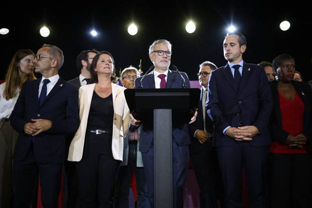 Announcement of the result for the first round of Socialist and Democratic Left primary - Paris Candidate in the Socialist (PS) and centre-left Place Publique (PP) parties primary Olivier Faure delivers a speech after the announcement of the result for the first round of voting in the primary organized by the Socialist Party, Place Publique (PP), and the Republican and Socialist Left, ahead of France s 2027 presidential election, at Solaris in Paris, France on October 11, 2026. Candidate in the Socialist (PS) and centre-left Place Publique (PP) parties primary ahead of France s 2027 presidential election and MEP Raphaël Glucksmann was elected on October 11 2026. Photo by Raphael Lafargue ABACAPRESS.COM Paris France  Copyright: xLafarguexRaphael ABACAx