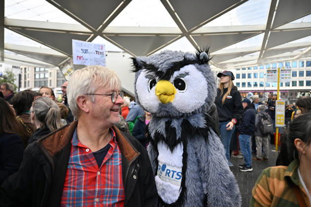 Tens of thousands march in Brussels demanding stronger climate action BRUSSELS, BELGIUM - OCTOBER 11: Demonstrators hold climate-themed placards as tens of thousands of people march through Brussels calling for stronger action against climate change and reduced dependence on fossil fuels, on October 11, 2026 in Brussels, Belgium. The protest was organized by the Belgian Climate Coalition, which brings together around 100 civil society organizations. Participants marched along major roads toward Schuman Square, home to several European Union institutions, while protesting the government s climate policies. Dursun Aydemir Anadolu Brussels Belgium. Editorial use only. Please get in touch for any other usage. Copyright: x2026xAnadoluxDursunxAydemirx