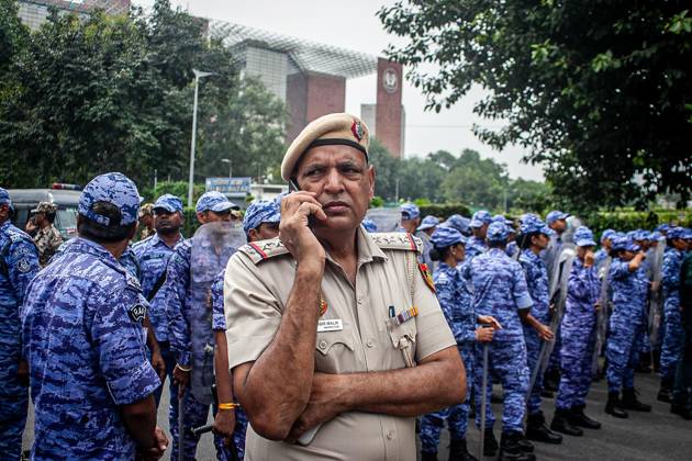 Protest to demand resignation of India s chief election commissioner in New Delhi NEW DELHI, INDIA - OCTOBER 11: Indian police officers take security measures during a mass protest organized by the Cockroach Janta Party (CJP) in New Delhi, India on October 11, 2026. Demonstrators gathered to demand the resignation of Chief Election Commissioner Gyanesh Kumar over alleged electoral roll irregularities and revisions. Yousuf Sarfaraz Anadolu New Delhi India. Editorial use only. Please get in touch for any other usage.  Copyright: x2026xAnadoluxYousufxSarfarazx