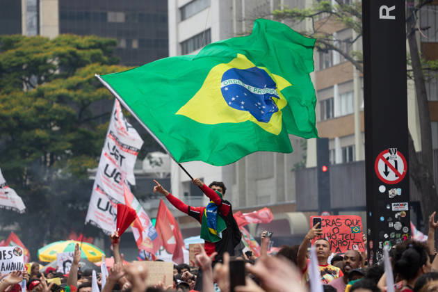 SaO PAULO, SP - 11.10.2026: ATO EM APOIO A LULA SP - Students, social movements and supporters of President Luiz Inacio Lula da Silva are holding an event throughout this Sunday (11) in anticipation of the second round of elections. With a gathering in front of MASP, the event continues to Praca Roosevelt, in the central area of Sao Paulo, SP. x3029219x RodileixMorais