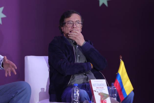 October 11, 2026: TO-45422 & x2013; Mexico City, September 29, 2026. Former Colombian President Gustavo Petro participates in the 26th Zocalo International Book Fair at the presentation of the book Nuestra Am& xe9;rica en vilo. Clasos.com.mx. - ZUMAcs4_ 20261011_faa_cs4_182 Copyright: xMikaxRoblesx