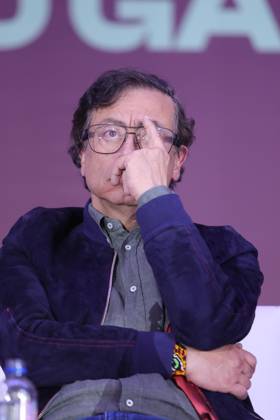 October 11, 2026: TO-45422 & x2013; Mexico City, September 29, 2026. Former Colombian President Gustavo Petro participates in the 26th Zocalo International Book Fair at the presentation of the book Nuestra Am& xe9;rica en vilo. Clasos.com.mx. - ZUMAcs4_ 20261011_faa_cs4_191 Copyright: xMikaxRoblesx