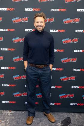 October 11, 2026, New York, New York, United States: Joel McHale attends a FOX Entertainment s panel discussion Fox Comedy Panel With Jon Hamm & Joel McHale.during New York Comic Con 2026 at The Jacob K. Javits Convention Center on October 11, 2026 in New York City. New York United States - ZUMAs197 20261011_aaa_s197_379 Copyright: xRonxAdarx