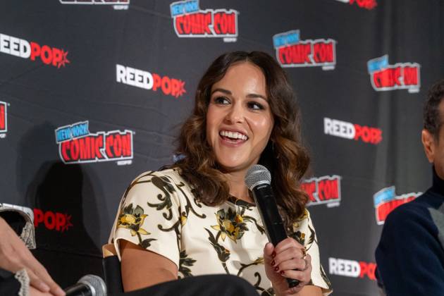 October 11, 2026, New York, New York, United States: Melissa Fumero speaks at a panel discussion for CBS s new crime-solving drama EINSTEIN!.during New York Comic Con 2026 at The Jacob K. Javits Convention Center on October 11, 2026 in New York City. New York United States - ZUMAs197 20261011_aaa_s197_397 Copyright: xRonxAdarx