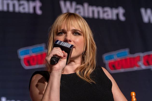 October 11, 2026, New York, New York, United States: Jacqueline Byers speaks at a panel discussion for CBS new series NCIS: NEW YORK.during New York Comic Con 2026 at The Jacob K. Javits Convention Center on October 11, 2026 in New York City. New York United States - ZUMAs197 20261011_aaa_s197_477 Copyright: xRonxAdarx