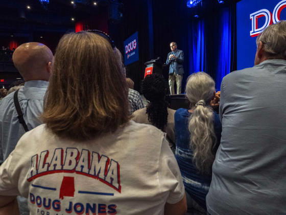 October 11, 2026, Huntsville, Alabama, USA: Former Alabama Senator DOUG JONES (D) holds a rally as he seeks to become Alabama s first Democratic governor since 2003. Huntsville USA - ZUMAd155 20261011_znp_d155_046 Copyright: xSuexDorfmanx