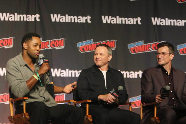 NEW YORK, NY- OCTOBER 11: Jay Ellis, Alexi Hawley and Nathan Fillion pictured at The Rookie panel during New York Comic Con 2026 at Javits Center on October 11, 2026 in New York City. Copyright: xRWx