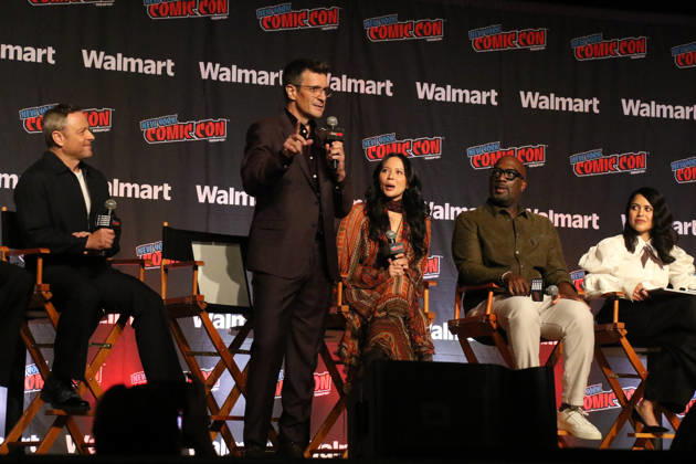 NEW YORK, NY- OCTOBER 11: Alexi Hawley, Nathan Fillion, Melissa O Neil, Richard T. Jones and Alyssa Diaz pictured at The Rookie panel during New York Comic Con 2026 at Javits Center on October 11, 2026 in New York City. Copyright: xRWx