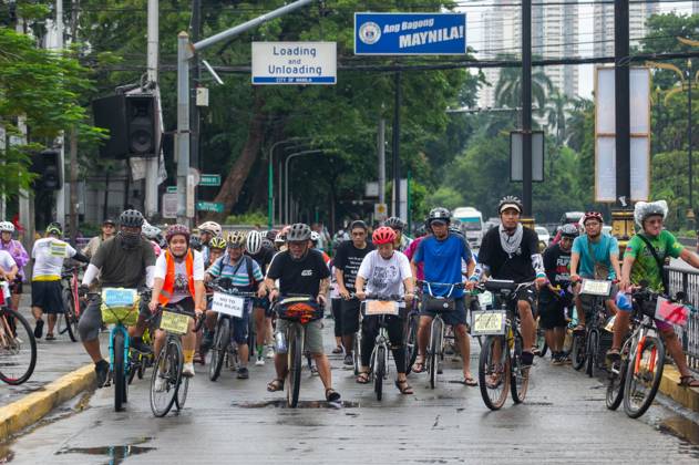 Cyclists Protest US-Led Pax Silica Initiative MANILA, PHILIPPINES - OCTOBER 12, 2026: A bike ride was led by local cyclists, along with environmental advocates, in condemnation of the US-led Pax Silica Initiative that participants say will destroy the livelihoods of local farming communities, displace local indigenous communities, and consume tremendous amounts of water that would have otherwise be utilized by local Filipinos. The route started in the Quezon City Hall and ended in the Bonifacio Shrine where the closing program was held with each sector that participated in the bike ride expressing their message of solidarity to the cause. Multiple stops where held in front of the office of the Department of Environment and Natural Resources Copyright: x xCharlesxEdmonxS.xPerezx xJNAxPressx