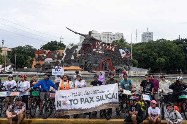 Cyclists Protest US-Led Pax Silica Initiative MANILA, PHILIPPINES - OCTOBER 12, 2026: A bike ride was led by local cyclists, along with environmental advocates, in condemnation of the US-led Pax Silica Initiative that participants say will destroy the livelihoods of local farming communities, displace local indigenous communities, and consume tremendous amounts of water that would have otherwise be utilized by local Filipinos. The route started in the Quezon City Hall and ended in the Bonifacio Shrine where the closing program was held with each sector that participated in the bike ride expressing their message of solidarity to the cause. Multiple stops where held in front of the office of the Department of Environment and Natural Resources Copyright: x xCharlesxEdmonxS.xPerezx xJNAxPressx