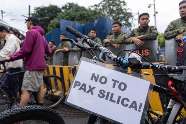Cyclists Protest US-Led Pax Silica Initiative MANILA, PHILIPPINES - OCTOBER 12, 2026: A bike ride was led by local cyclists, along with environmental advocates, in condemnation of the US-led Pax Silica Initiative that participants say will destroy the livelihoods of local farming communities, displace local indigenous communities, and consume tremendous amounts of water that would have otherwise be utilized by local Filipinos. The route started in the Quezon City Hall and ended in the Bonifacio Shrine where the closing program was held with each sector that participated in the bike ride expressing their message of solidarity to the cause. Multiple stops where held in front of the office of the Department of Environment and Natural Resources Copyright: x xCharlesxEdmonxS.xPerezx xJNAxPressx
