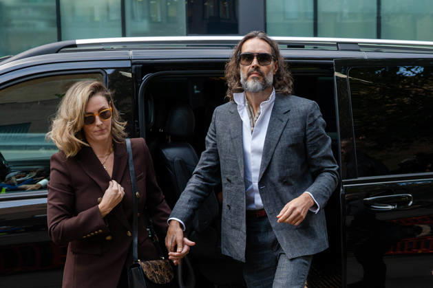 October 12, 2026, London, England, United Kingdom: Actor and comedian Russell BRAND arrives at Southwark Crown Court with his wife, Laura, in London, United Kingdom, on October 12, 2026, as his trial begins on charges of rape, sexual assault and indecent assault. BRAND has pleaded not guilty to all charges. London United Kingdom - ZUMAk172 20261012_zip_k172_006 Copyright: xThomasxKrychx