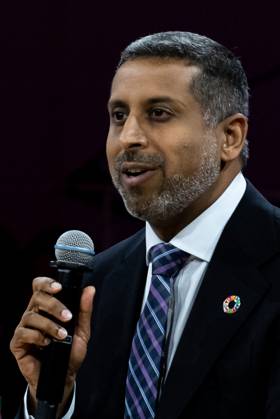 The IMF–World Bank Group Annual Meetings 2026 in Bangkok, Thailand. – 12 Oct 2026 Vilas Dhar, President of the Patrick J. McGovern Foundation, speaks at the World Bank Group s flagship forum, Small AI: More and Better Jobs, during the IMF–World Bank Group Annual Meetings 2026. The IMF–World Bank Group Annual Meetings 2026 will take place at the Queen Sirikit National Convention Center in Bangkok from October 12-18, 2026, drawing over 15,000 delegates from 191 member countries as Thailand hosts this prestigious event for the first time in 35 years. Bangkok Thailand Copyright: xPeeraponxBoonyakiatx xSOPAxImagesx Peerapon-Boonyakiat-1458143