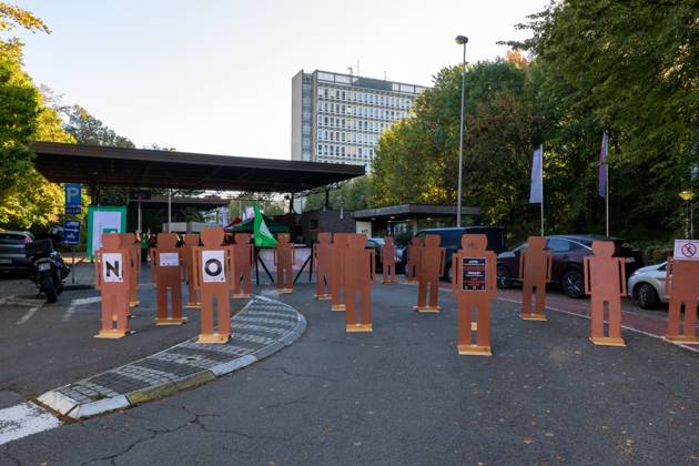 This image shows a striker picket at the VRT during a strike in the public services in Belgium, against the Federal Government s budgetary measures, organised by the trade unions on Monday 12 October 2026 in Brussels.  NICOLASxMAETERLINCK 189536615
