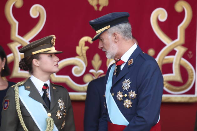 October 12 Parade for Hispanic Heritage Day King Felipe VI and Princess Leonor during the solemn ceremony honoring the national flag and the military parade on October 12, Hispanic Heritage Day, in the Plaza de Cánovas del Castillo, on October 12, 2026, in Madrid, Spain. The events begin with the raising of the flag and are followed by a tribute to those who gave their lives for the country. Subsequently, the military air and ground parades begin. Approximately 4,400 members of the Armed Forces, the security forces, and various civilian public institutions are participating this year in the parade presided over by the King and Queen. The aerial parade featured 50 fighter, training, and transport aircraft, as well as around 30 helicopters.  Copyright: xEduardoxParrax 7840572