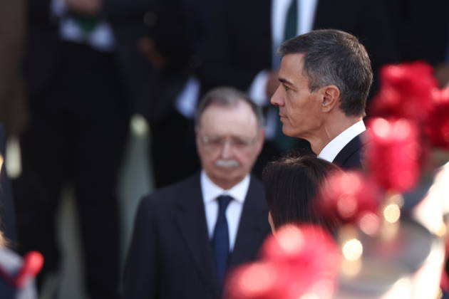 October 12 Parade for Hispanic Heritage Day Prime Minister Pedro Sánchez during the solemn ceremony honoring the national flag and the military parade on October 12, Hispanic Heritage Day, at Plaza de Cánovas del Castillo, on October 12, 2026, in Madrid, Spain. The events begin with the raising of the flag and are followed by a tribute to those who gave their lives for the country. Subsequently, the military air and ground parades begin. Approximately 4,400 members of the Armed Forces, the security forces, and various civilian public institutions are participating this year in the parade presided over by the King and Queen. The aerial parade featured 50 fighter, training, and transport aircraft, as well as around 30 helicopters. On the gro  Copyright: xEduardoxParrax 7840590