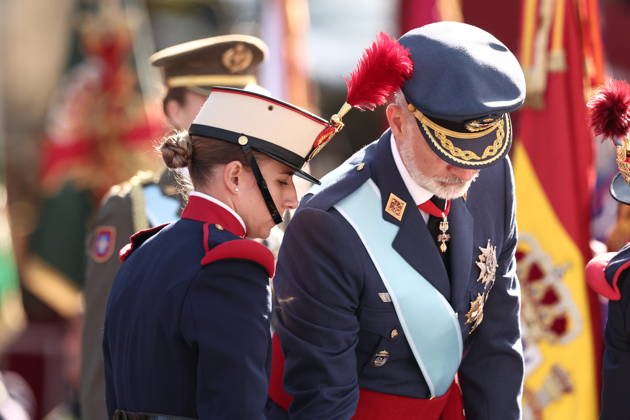 October 12 Parade for Hispanic Heritage Day King Felipe VI during the solemn ceremony honoring the national flag and the military parade on October 12, Hispanic Heritage Day, in the Plaza de Cánovas del Castillo, on October 12, 2026, in Madrid, Spain. The events begin with the raising of the flag and are followed by a tribute to those who gave their lives for the country. Subsequently, the military air and ground parades begin. Approximately 4,400 members of the Armed Forces, the security forces, and various civilian public institutions are participating this year in the parade presided over by the King and Queen. The aerial parade featured 50 fighter, training, and transport aircraft, as well as around 30 helicopters. On the ground, some  Copyright: xEduardoxParrax 7840611