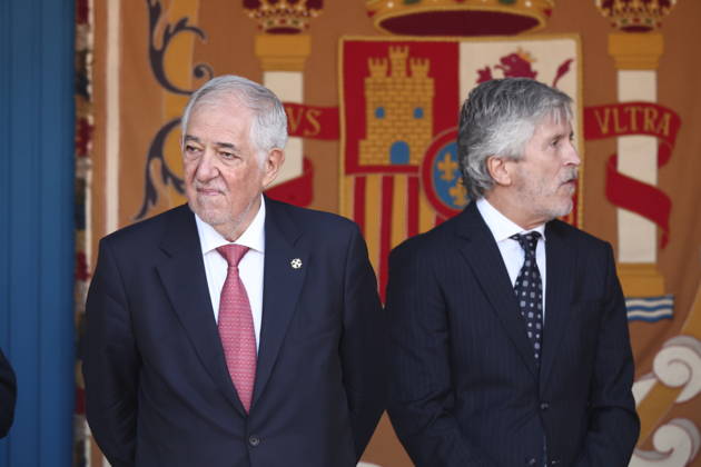 October 12 Parade for Hispanic Heritage Day The president of the Constitutional Court, Cándido Conde Pumpido (left), and the Minister of the Interior, Fernando Grande Marlaska (right), during the solemn ceremony honoring the national flag and the military parade for October 12, Hispanic Heritage Day, in the Plaza de Cánovas del Castillo, on October 12, 2026, in Madrid, Spain. The events begin with the raising of the flag and are followed by a tribute to those who gave their lives for the country. Subsequently, the military air and ground parades begin. Approximately 4,400 members of the Armed Forces, the security forces, and various civilian public institutions are participating this year in the parade presided over by the King and Queen. Copyright: xEduardoxParrax 7840641