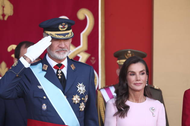 October 12 Parade for Hispanic Heritage Day King Felipe VI and Queen Letizia during the solemn ceremony honoring the national flag and the military parade on October 12, Hispanic Heritage Day, at Plaza de Cánovas del Castillo, on October 12, 2026, in Madrid, Spain. The events begin with the raising of the flag and are followed by a tribute to those who gave their lives for the country. Subsequently, the military air and ground parades begin. Approximately 4,400 members of the Armed Forces, the security forces, and various civilian public institutions are participating this year in the parade presided over by the King and Queen. The aerial parade featured 50 fighter, training, and transport aircraft, as well as around 30 helicopters. On the Copyright: xEduardoxParrax 7840637
