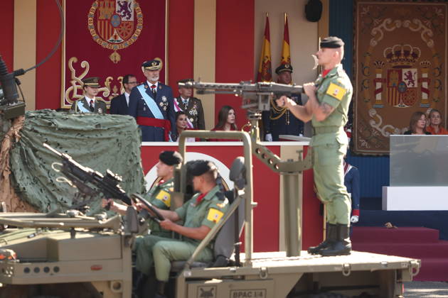 October 12 Parade for Hispanic Heritage Day King Felipe VI during the solemn ceremony honoring the national flag and the military parade for October 12, Hispanic Heritage Day, in the Plaza de Cánovas del Castillo, on October 12, 2026, in Madrid, Spain. The events begin with the raising of the flag and are followed by a tribute to those who gave their lives for the country. Subsequently, the military air and ground parades begin. Approximately 4,400 members of the Armed Forces, the security forces, and various civilian public institutions are participating this year in the parade presided over by the King and Queen. The aerial parade featured 50 fighter, training, and transport aircraft, as well as around 30 helicopters. On the ground, appr Copyright: xEduardoxParrax 7840680