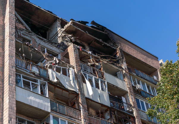 Drone attack hits residential building in Ukraine s Kharkiv, injuring 13 KHARKIV, UKRAINE - OCTOBER 12: A view of a heavily damaged residential building following a drone attack that injured 13 people in Kharkiv, Ukraine, on October 12, 2026. Firefighters, police officers and rescue teams were dispatched to the scene to assist affected residents. Carlo Bravo Anadolu Kharkiv Ukraine. Editorial use only. Please get in touch for any other usage.  Copyright: x2026xAnadoluxCarloxBravox