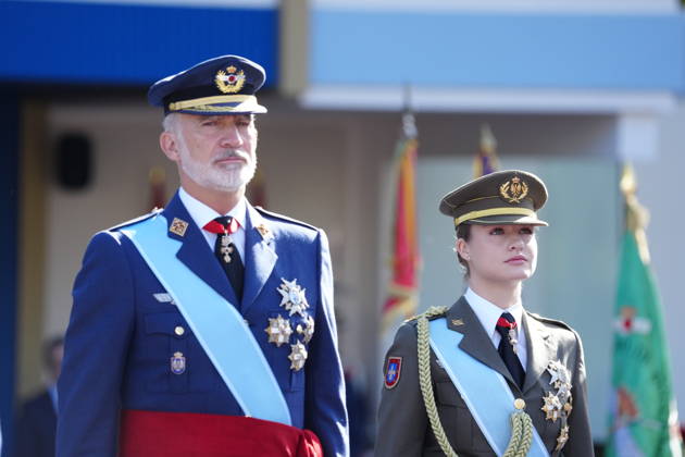 12-10-2026 Madrid Princess Leonor and King Felipe attend the tribute ceremony to the national flag and the military parade during the National Day, Dia de la Hispanidad, at Plaza de Canovas del Castillo in Madrid. No Spain Â  Copyright: xPPEx