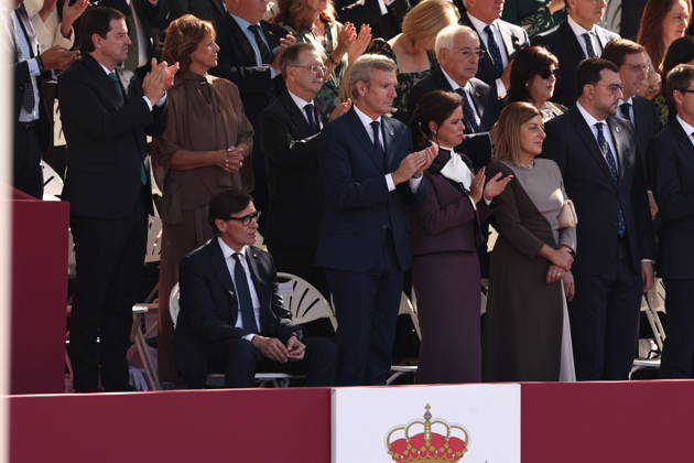 October 12 Parade for Hispanic Heritage Day The president of the Generalitat de Catalunya, Salvador Illa i, during the solemn ceremony honoring the national flag and the military parade on October 12, Hispanic Heritage Day, in Plaza de Cánovas del Castillo, on October 12, 2026, in Madrid, Spain. The events begin with the flag-raising ceremony and are followed by a tribute to those who gave their lives for the country. Subsequently, the military air and ground parades begin. Approximately 4,400 members of the Armed Forces, the security forces, and various civilian public institutions are participating this year in the parade presided over by the King and Queen. The air parade featured 50 fighter, training, and transport aircraft, as well as Copyright: xEduardoxParrax 7840765