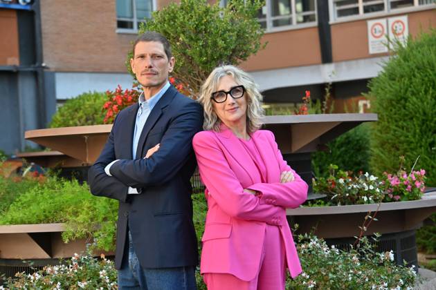 IPA89593298 - Rome: Rai Studios on Via Teulada. Photocall for the TV series Libera: The Case of Elena Palma. Pictured: Matteo Martari, Lunetta Savino  Copyright: xMaurizioxD Avanzox xMaurizioxDxAvanzox IPA89593298
