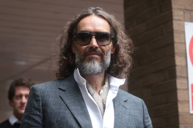 Image Licensed to Parsons Media. 12 10 2026. London, United Kingdom. Russell Brand™s trial begins at Southwark Crown Court . Russell Brand™s attends Southwark Crown Court facing three counts of rape, three counts of sexual assault and one count of indecent assault. He has pleaded not guilty to all the charges and denies the allegations against him.  Copyright: xMartynxWheatleyx xParsonsxMediax PAR-9247-0015