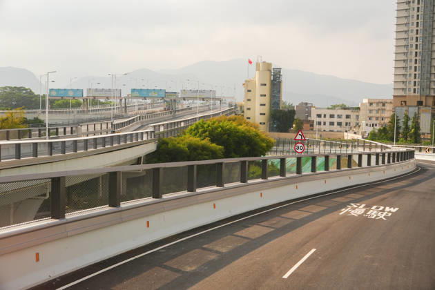 HONG KONG-DAILY HUANGGANG-PORT-OPENING A general view of the road leading from the redeveloped Huanggang Port towards Hong Kong on October 12, 2026. The new border crossing officially opened at 6:30am, replacing the previous passenger clearance arrangements at the old Lok Ma Chau and Huanggang facilities. (Photo by Zulu Lo TMHK via Nexpher Images) Hong Kong