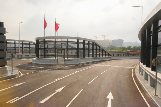 HONG KONG-DAILY HUANGGANG-PORT-OPENING A general view of the road leading from the redeveloped Huanggang Port towards Hong Kong on October 12, 2026. The new border crossing officially opened at 6:30am, replacing the previous passenger clearance arrangements at the old Lok Ma Chau and Huanggang facilities. (Photo by Zulu Lo TMHK via Nexpher Images) Hong Kong
