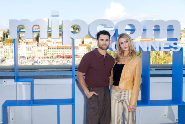 Cannes Mipcom - Meatballs Photocall Robbie Graham-Kuntz and Maddie Phillips attend the photocall of MEATBALLS during Cannes Mipcom 2026 in Cannes, France on October 12, 2026. Photo by Shootpix ABACAPRESS.COM Cannes France  Copyright: xShootpix ABACAx